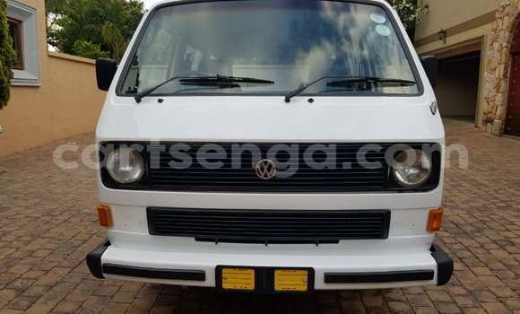 Acheter Occasion Voiture Volkswagen Multivan Blanc à Ezulwini, Hhohho Acheter Occasion Voiture Volkswagen Multivan Blanc à Ezulwini, Hhohho