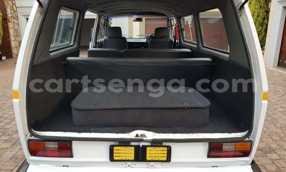 Acheter Occasion Voiture Volkswagen Multivan Blanc à Ezulwini, Hhohho Acheter Occasion Voiture Volkswagen Multivan Blanc à Ezulwini, Hhohho