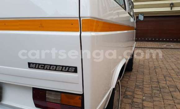 Acheter Occasion Voiture Volkswagen Multivan Blanc à Ezulwini, Hhohho Acheter Occasion Voiture Volkswagen Multivan Blanc à Ezulwini, Hhohho