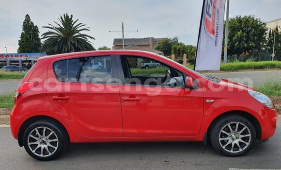 Nunua Ilio tumika Hyundai i20 Red Gari ndani ya Ezulwini nchini Hhohho Nunua Ilio tumika Hyundai i20 Red Gari ndani ya Ezulwini nchini Hhohho