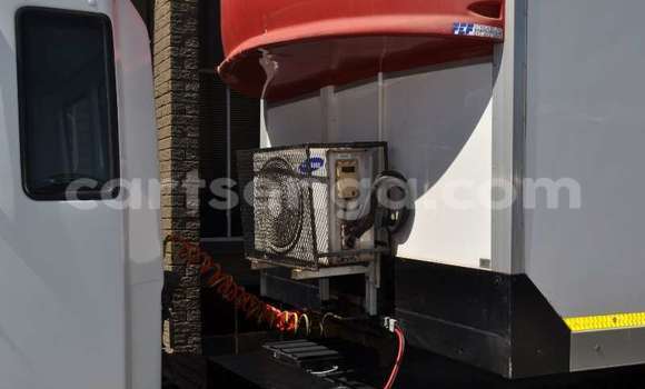 Nunua Ilio tumika Toyota Dyna White Lori ndani ya Mbabane nchini Manzini Nunua Ilio tumika Toyota Dyna White Lori ndani ya Mbabane nchini Manzini