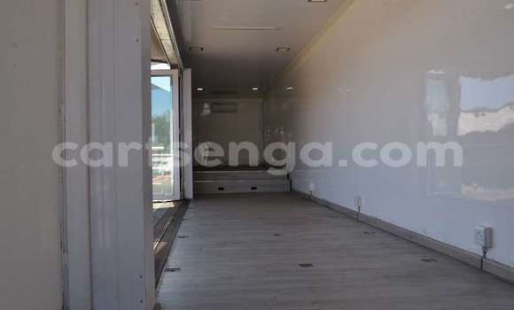 Nunua Ilio tumika Toyota Dyna White Lori ndani ya Mbabane nchini Manzini Nunua Ilio tumika Toyota Dyna White Lori ndani ya Mbabane nchini Manzini