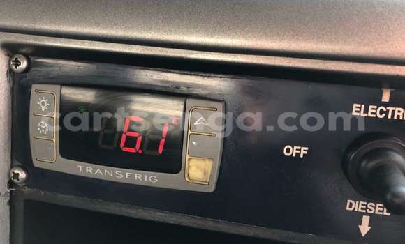 Nunua Ilio tumika Nissan UD White Lori ndani ya Mbabane nchini Manzini Nunua Ilio tumika Nissan UD White Lori ndani ya Mbabane nchini Manzini