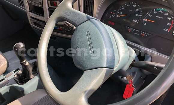 Nunua Ilio tumika Nissan UD White Lori ndani ya Mbabane nchini Manzini Nunua Ilio tumika Nissan UD White Lori ndani ya Mbabane nchini Manzini