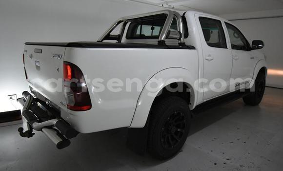 Acheter Occasion Voiture Toyota Hilux Blanc à Big Bend, Lubombo District Acheter Occasion Voiture Toyota Hilux Blanc à Big Bend, Lubombo District