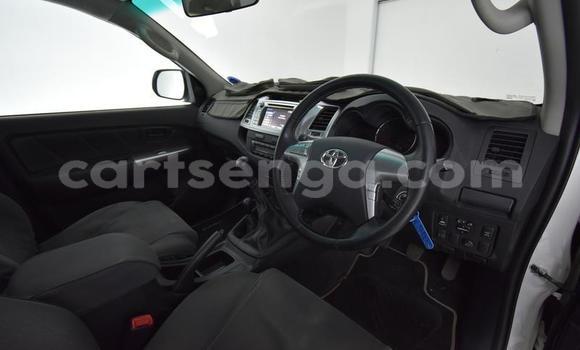 Acheter Occasion Voiture Toyota Hilux Blanc à Big Bend, Lubombo District Acheter Occasion Voiture Toyota Hilux Blanc à Big Bend, Lubombo District