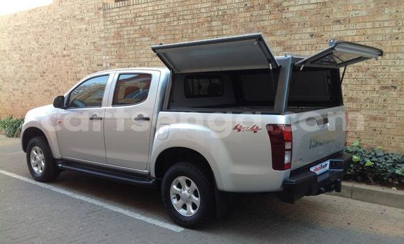 Acheter Occasion Voiture Isuzu KB Autre à Ezulwini, Hhohho Acheter Occasion Voiture Isuzu KB Autre à Ezulwini, Hhohho