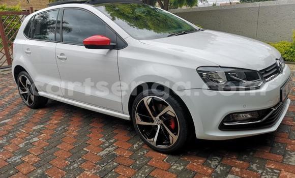 Acheter Occasion Voiture Volkswagen Polo Blanc à Ezulwini, Hhohho Acheter Occasion Voiture Volkswagen Polo Blanc à Ezulwini, Hhohho