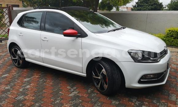 Acheter Occasion Voiture Volkswagen Polo Blanc à Ezulwini, Hhohho Acheter Occasion Voiture Volkswagen Polo Blanc à Ezulwini, Hhohho