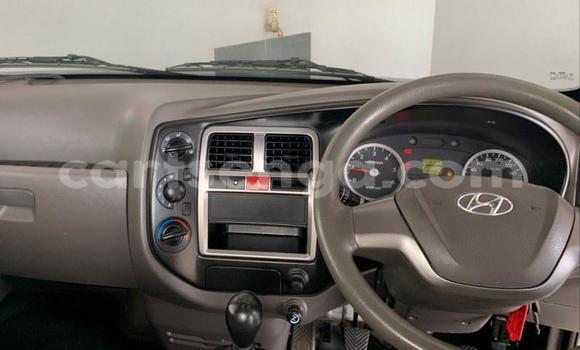 Acheter Occasion Utilitaire Hyundai H200 Blanc à Big Bend, Lubombo Acheter Occasion Utilitaire Hyundai H200 Blanc à Big Bend, Lubombo