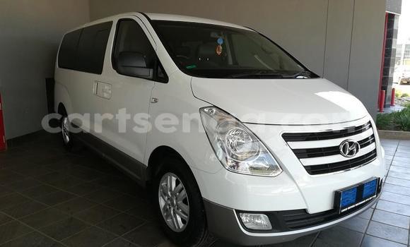 Acheter Occasion Voiture Hyundai H1 Blanc à Big Bend, Lubombo Acheter Occasion Voiture Hyundai H1 Blanc à Big Bend, Lubombo