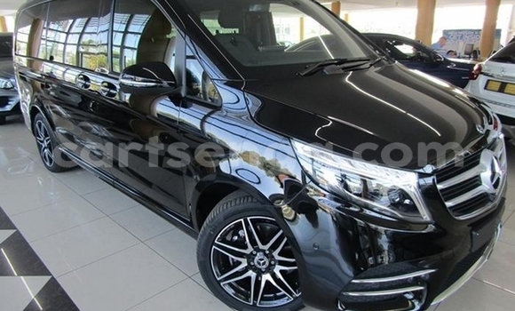 Nunua Ilio tumika Mercedes‒Benz Vito Black Gari ndani ya Mbabane nchini Manzini Nunua Ilio tumika Mercedes‒Benz Vito Black Gari ndani ya Mbabane nchini Manzini