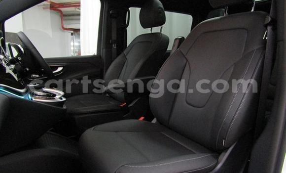 Nunua Ilio tumika Mercedes‒Benz Vito Black Gari ndani ya Mbabane nchini Manzini Nunua Ilio tumika Mercedes‒Benz Vito Black Gari ndani ya Mbabane nchini Manzini