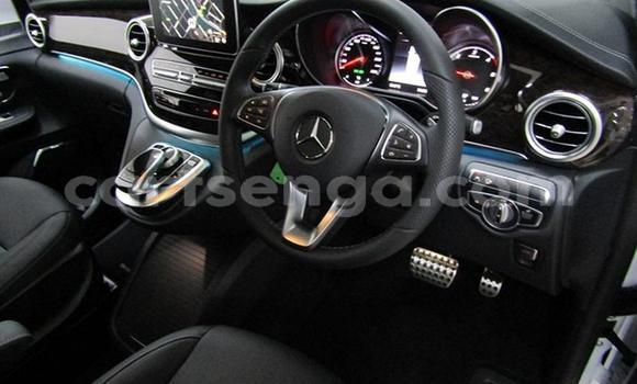 Nunua Ilio tumika Mercedes‒Benz Vito Black Gari ndani ya Mbabane nchini Manzini Nunua Ilio tumika Mercedes‒Benz Vito Black Gari ndani ya Mbabane nchini Manzini