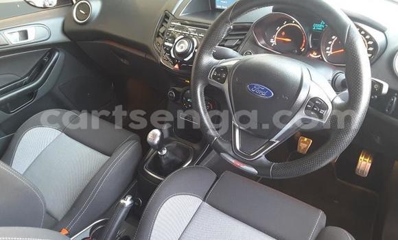 Nunua Ilio tumika Ford Fiesta White Gari ndani ya Mbabane nchini Manzini Nunua Ilio tumika Ford Fiesta White Gari ndani ya Mbabane nchini Manzini