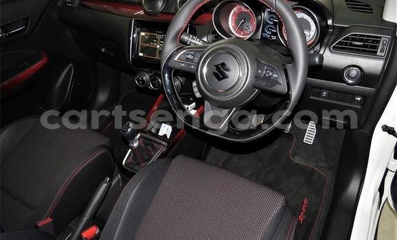 Nunua Ilio tumika Suzuki Swift White Gari ndani ya Mbabane nchini Manzini Nunua Ilio tumika Suzuki Swift White Gari ndani ya Mbabane nchini Manzini