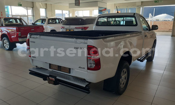 Nunua Ilio tumika Toyota Hilux White Gari ndani ya Ezulwini nchini Hhohho Nunua Ilio tumika Toyota Hilux White Gari ndani ya Ezulwini nchini Hhohho