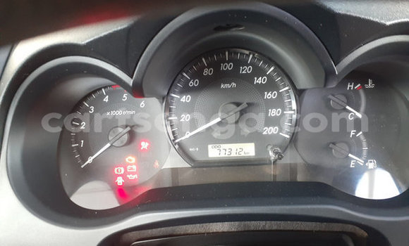 Nunua Ilio tumika Toyota Hilux White Gari ndani ya Ezulwini nchini Hhohho Nunua Ilio tumika Toyota Hilux White Gari ndani ya Ezulwini nchini Hhohho