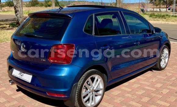 Nunua Ilio tumika Volkswagen Polo Blue Gari ndani ya Ezulwini nchini Hhohho Nunua Ilio tumika Volkswagen Polo Blue Gari ndani ya Ezulwini nchini Hhohho