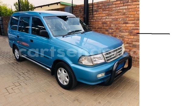Acheter Occasion Voiture Toyota Corolla II Bleu à Hlatikulu, Shiselweni District Acheter Occasion Voiture Toyota Corolla II Bleu à Hlatikulu, Shiselweni District