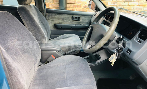 Acheter Occasion Voiture Toyota Corolla II Bleu à Hlatikulu, Shiselweni District Acheter Occasion Voiture Toyota Corolla II Bleu à Hlatikulu, Shiselweni District