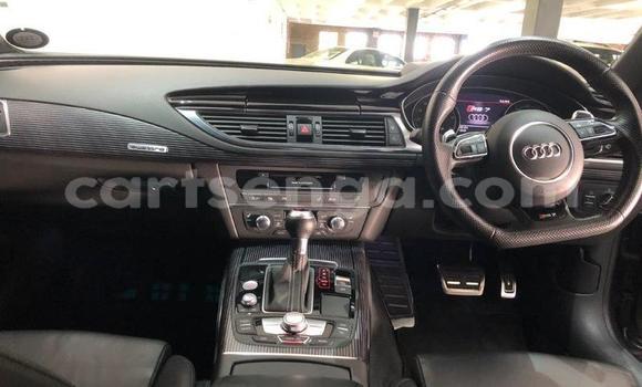 Nunua Ilio tumika Audi RS7 Silver Gari ndani ya Mbabane nchini Manzini Nunua Ilio tumika Audi RS7 Silver Gari ndani ya Mbabane nchini Manzini