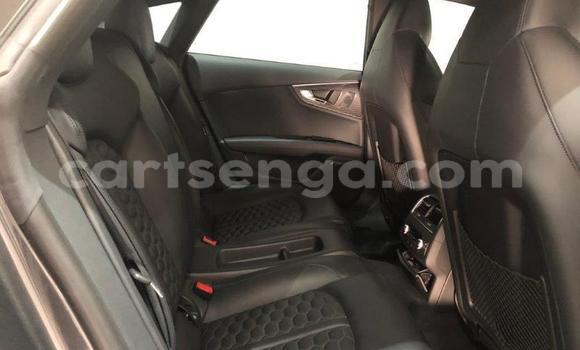 Nunua Ilio tumika Audi RS7 Silver Gari ndani ya Mbabane nchini Manzini Nunua Ilio tumika Audi RS7 Silver Gari ndani ya Mbabane nchini Manzini