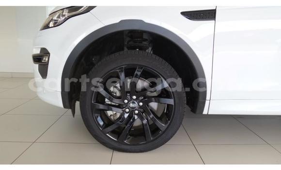 Nunua Ilio tumika Land Rover Discovery Sport White Gari ndani ya Mbabane nchini Manzini Nunua Ilio tumika Land Rover Discovery Sport White Gari ndani ya Mbabane nchini Manzini