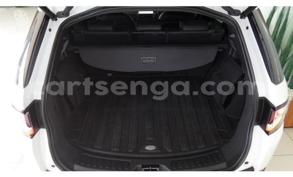 Nunua Ilio tumika Land Rover Discovery Sport White Gari ndani ya Mbabane nchini Manzini Nunua Ilio tumika Land Rover Discovery Sport White Gari ndani ya Mbabane nchini Manzini