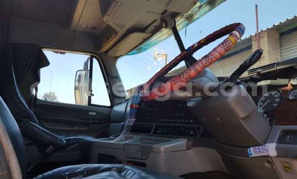 Nunua Ilio tumika Hino 300 Series Blue Lori ndani ya Mbabane nchini Manzini Nunua Ilio tumika Hino 300 Series Blue Lori ndani ya Mbabane nchini Manzini