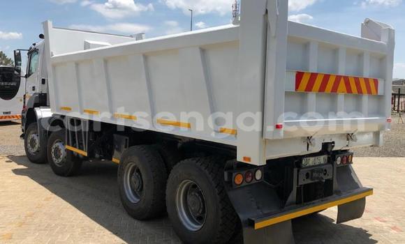 Acheter Occasion Utilitaire Mercedes‒Benz Tipper Blanc à Manzini, Manzini Acheter Occasion Utilitaire Mercedes‒Benz Tipper Blanc à Manzini, Manzini