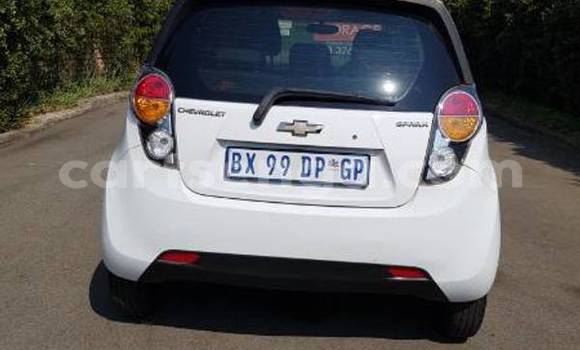Acheter Occasion Voiture Chevrolet Spark Blanc à Ezulwini, Hhohho Acheter Occasion Voiture Chevrolet Spark Blanc à Ezulwini, Hhohho