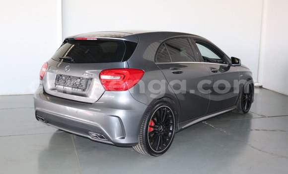 Nunua Ilio tumika Mercedes‒Benz A–Class Silver Gari ndani ya Ezulwini nchini Hhohho Nunua Ilio tumika Mercedes‒Benz A–Class Silver Gari ndani ya Ezulwini nchini Hhohho