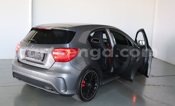 Nunua Ilio tumika Mercedes‒Benz A–Class Silver Gari ndani ya Ezulwini nchini Hhohho Nunua Ilio tumika Mercedes‒Benz A–Class Silver Gari ndani ya Ezulwini nchini Hhohho