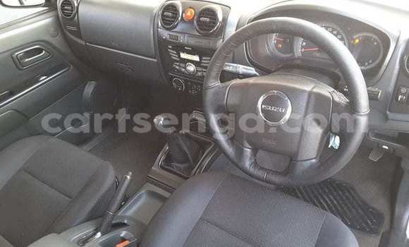 Acheter Occasion Voiture Isuzu KB Blanc à Hlatikulu, Shiselweni District Acheter Occasion Voiture Isuzu KB Blanc à Hlatikulu, Shiselweni District