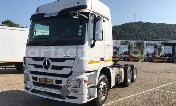 Acheter Occasion Utilitaire Mercedes‒Benz Arocs Blanc à Manzini, Manzini Acheter Occasion Utilitaire Mercedes‒Benz Arocs Blanc à Manzini, Manzini