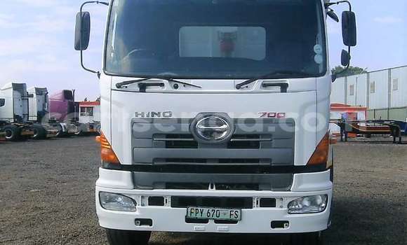 Nunua Ilio tumika Hawtai Boliger White Gari ndani ya Ezulwini nchini Hhohho Nunua Ilio tumika Hawtai Boliger White Gari ndani ya Ezulwini nchini Hhohho