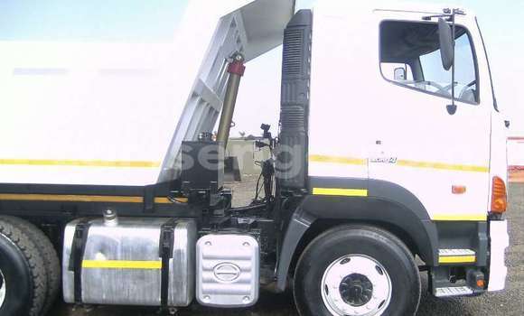 Nunua Ilio tumika Hawtai Boliger White Gari ndani ya Ezulwini nchini Hhohho Nunua Ilio tumika Hawtai Boliger White Gari ndani ya Ezulwini nchini Hhohho