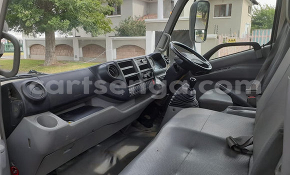 Acheter Occasion Utilitaire Hino 300 Series Blanc à Ezulwini, Hhohho Acheter Occasion Utilitaire Hino 300 Series Blanc à Ezulwini, Hhohho