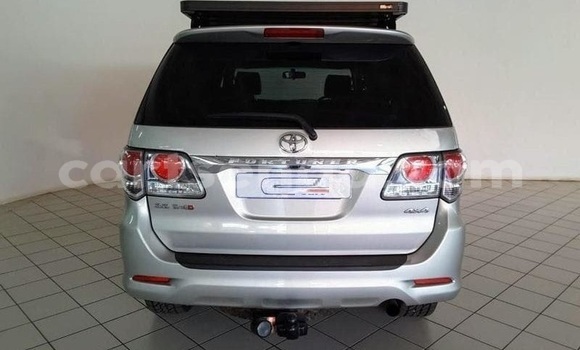Acheter Occasion Voiture Toyota Fortuner Gris à Bulembu, Hhohho Acheter Occasion Voiture Toyota Fortuner Gris à Bulembu, Hhohho
