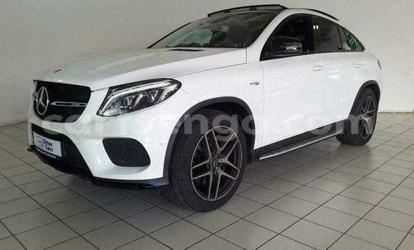 Acheter Occasion Voiture Mercedes‒Benz G-klasse AMG Blanc à Ezulwini, Hhohho Acheter Occasion Voiture Mercedes‒Benz G-klasse AMG Blanc à Ezulwini, Hhohho