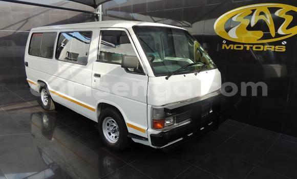 Nunua Ilio tumika Toyota Hiace White Gari ndani ya Mbabane nchini Manzini Nunua Ilio tumika Toyota Hiace White Gari ndani ya Mbabane nchini Manzini
