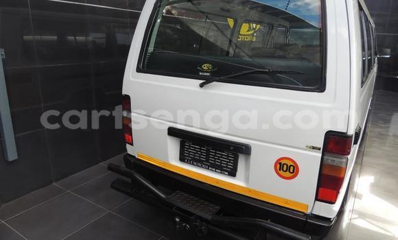 Nunua Ilio tumika Toyota Hiace White Gari ndani ya Mbabane nchini Manzini Nunua Ilio tumika Toyota Hiace White Gari ndani ya Mbabane nchini Manzini