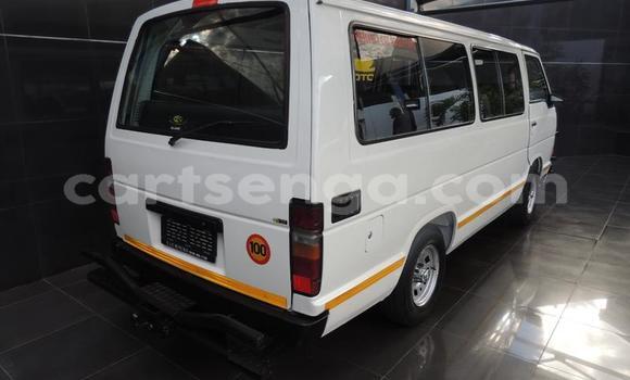 Nunua Ilio tumika Toyota Hiace White Gari ndani ya Mbabane nchini Manzini Nunua Ilio tumika Toyota Hiace White Gari ndani ya Mbabane nchini Manzini