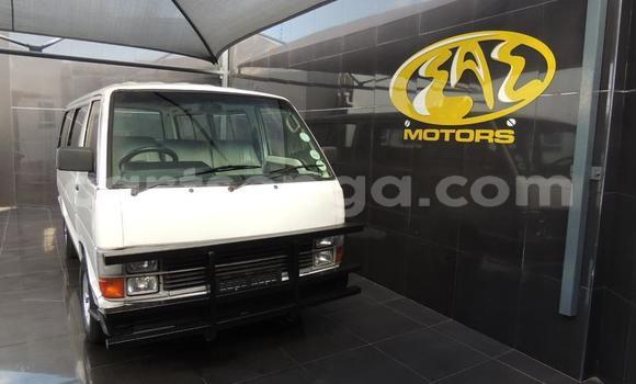 Nunua Ilio tumika Toyota Hiace White Gari ndani ya Mbabane nchini Manzini Nunua Ilio tumika Toyota Hiace White Gari ndani ya Mbabane nchini Manzini