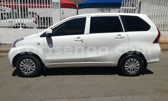 Buy Used Toyota Avanza White Car in Ezulwini in Hhohho Buy Used Toyota Avanza White Car in Ezulwini in Hhohho