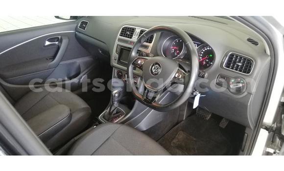 Buy Used Volkswagen Polo White Car in Ezulwini in Hhohho Buy Used Volkswagen Polo White Car in Ezulwini in Hhohho