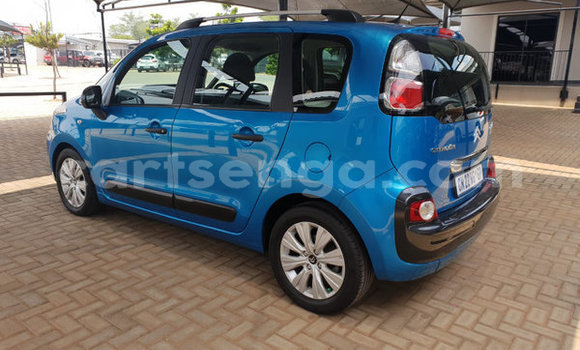 Buy Used Citroen C3 Blue Car in Ezulwini in Hhohho Buy Used Citroen C3 Blue Car in Ezulwini in Hhohho