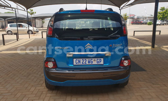 Buy Used Citroen C3 Blue Car in Ezulwini in Hhohho Buy Used Citroen C3 Blue Car in Ezulwini in Hhohho