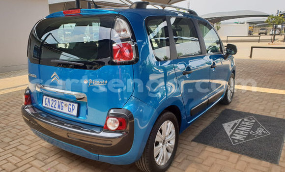 Buy Used Citroen C3 Blue Car in Ezulwini in Hhohho Buy Used Citroen C3 Blue Car in Ezulwini in Hhohho